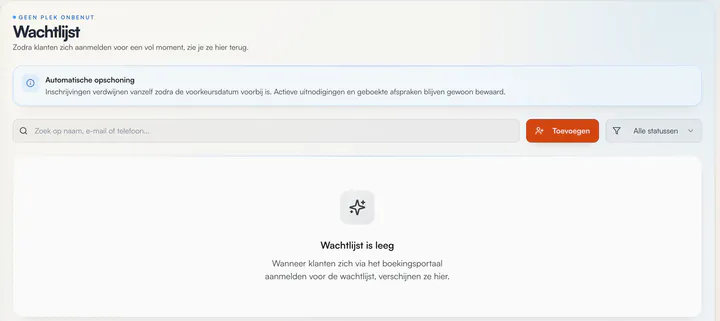 Het scherm Wachtlijst met automatische opschoning, zoeken, de knop Toevoegen en een filter op status