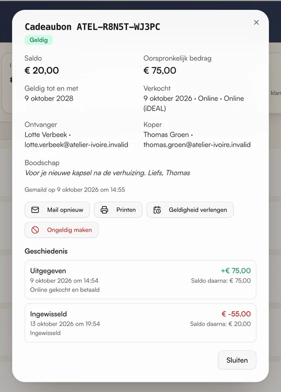 Een cadeaubon in detail: saldo € 20 van oorspronkelijk € 75, geldig tot en met, koper, ontvanger en boodschap, de knoppen Mail opnieuw, Printen, Geldigheid verlengen en Ongeldig maken, en de geschiedenis met uitgifte en inwisseling